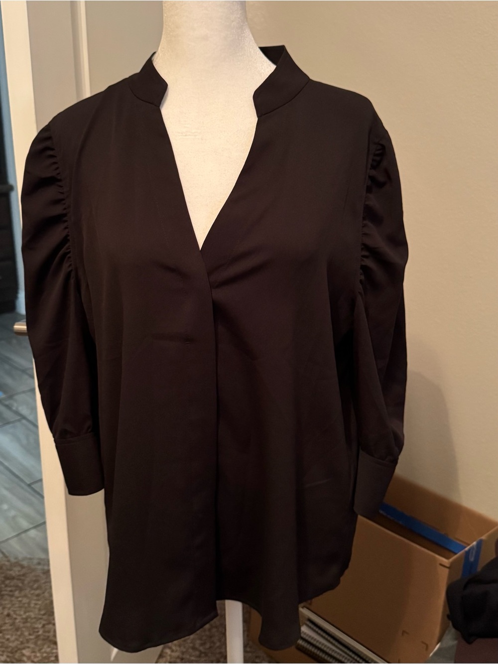 NWT! White House Black Market Black V-Neck Puff Sleeve Blouse Sz. 12